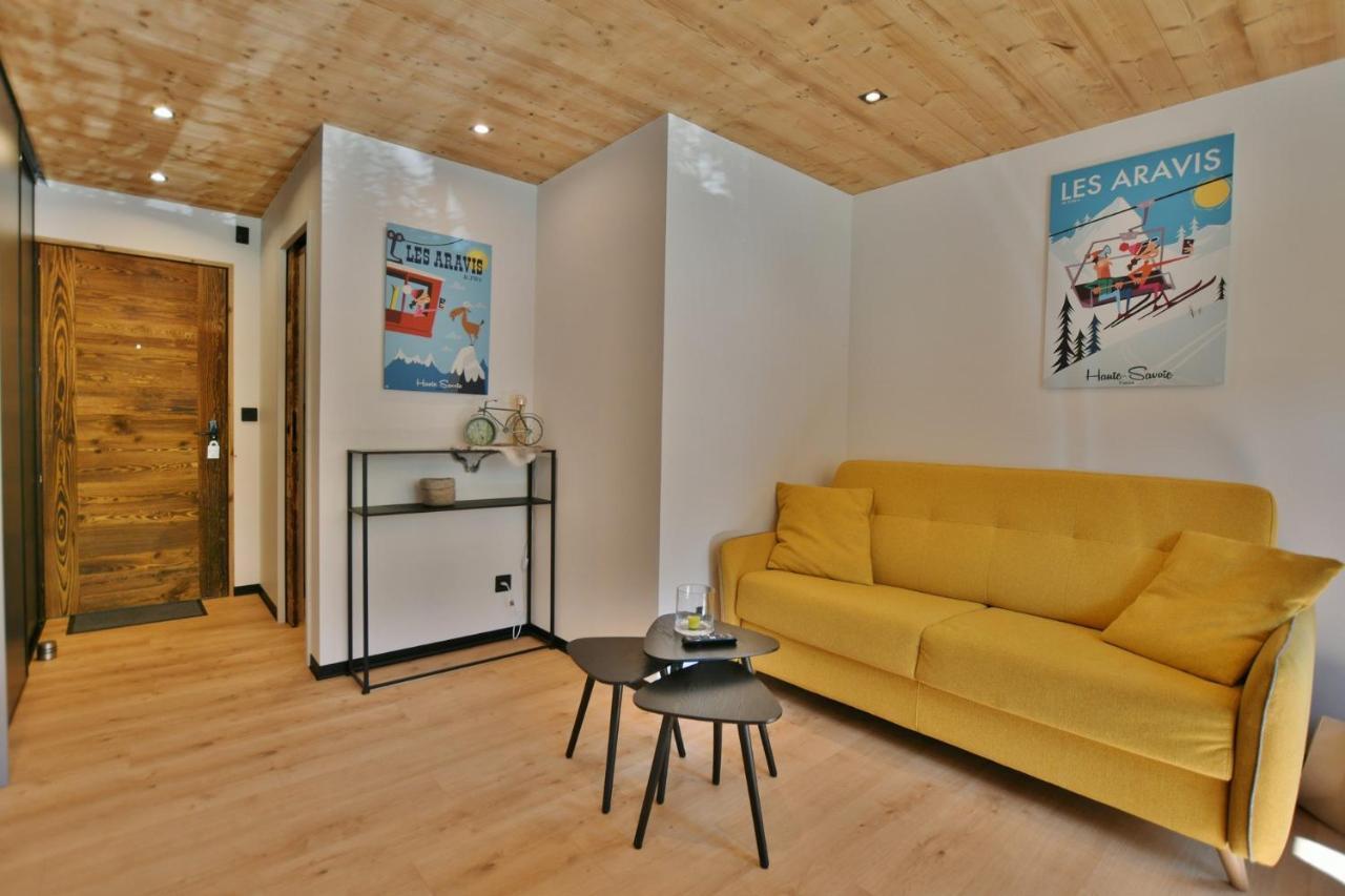 Bel Appartement Centre De Thones Lumineux Et Spacieux Neuf Exteriör bild